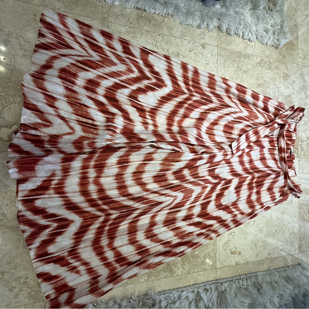 Banana Republic Red and White Patterned Maxi Skirt